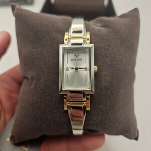 BULOVA WOMEN'S WATCH CLASSIC DIAMOND 2 TONE STAINLESS STEEL QUARTZ NIB 98P229